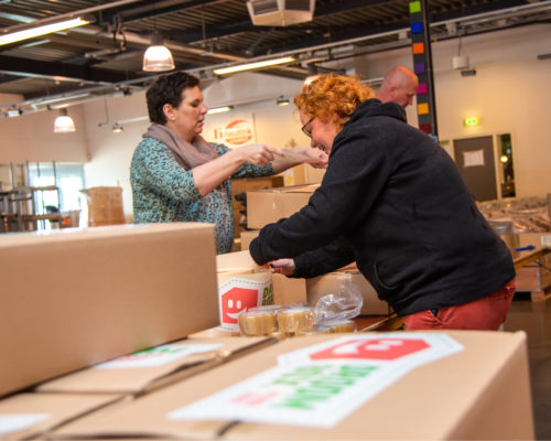 Vang Je Droom Droomboxen inpakken Cindy en Judith