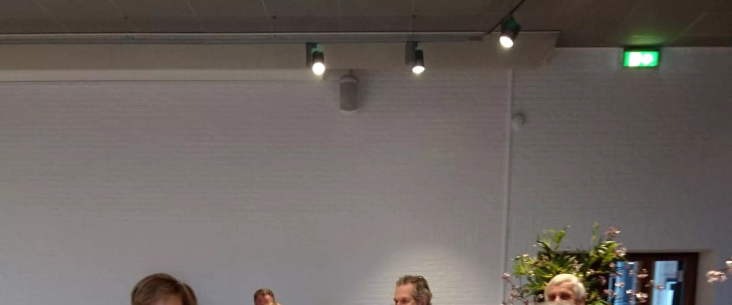 De Losserse vrijwilligersprijs is gewonnen door de vrijwilligers van het formulierenspreekuur!