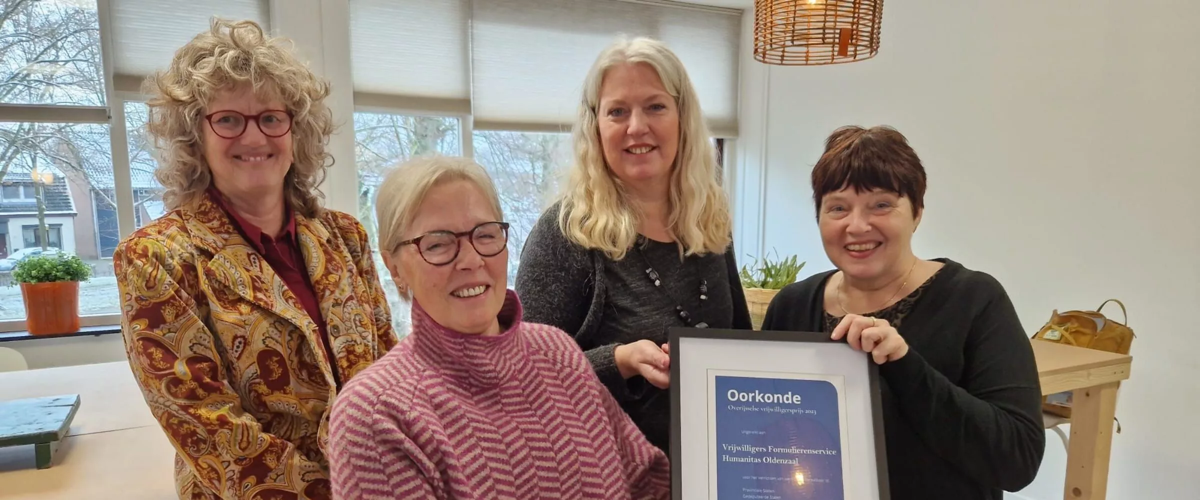 Vrijwilligers van de Formulierenservice wonnen de Overijsselse Vrijwilligersprijs!